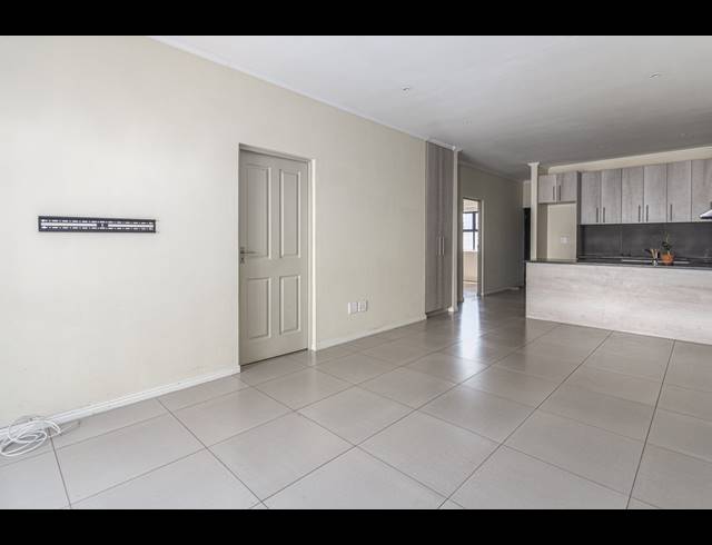 3 BEDROOM FREEHOLD FOR SALE IN PARKLANDS NORTH